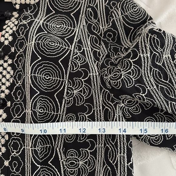 Carlisle Vintage Black & White Patterned Lined Blazer w/ Button Loops. Size 6 - Picture 10 of 12